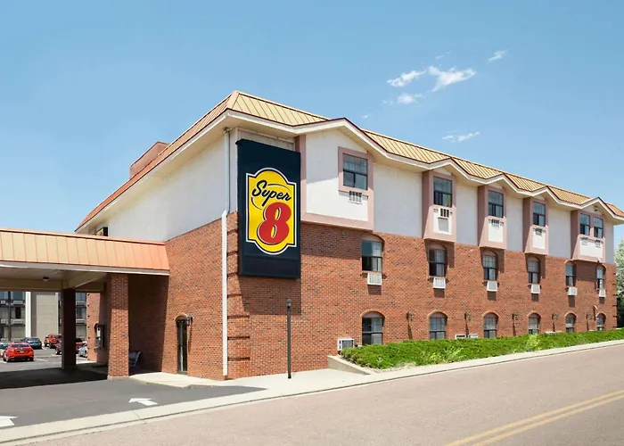 Super 8 By Wyndham Colorado Springs/Afa Area Hotel