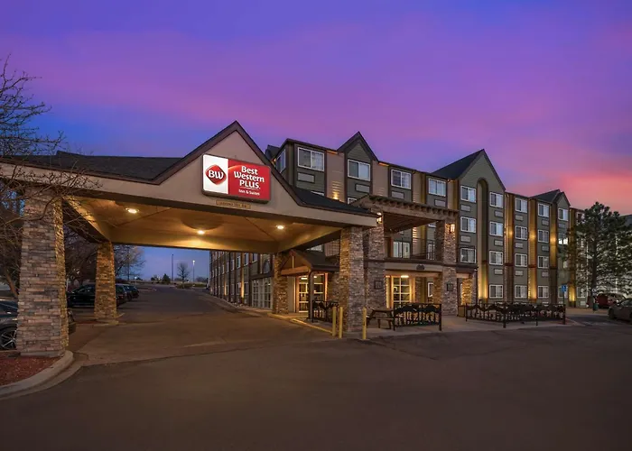 Dog Friendly Hotels Colorado SpringsWestern Plus Peak Vista Inn & Suites